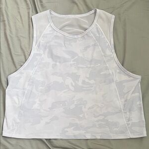 Lululemon crop tank